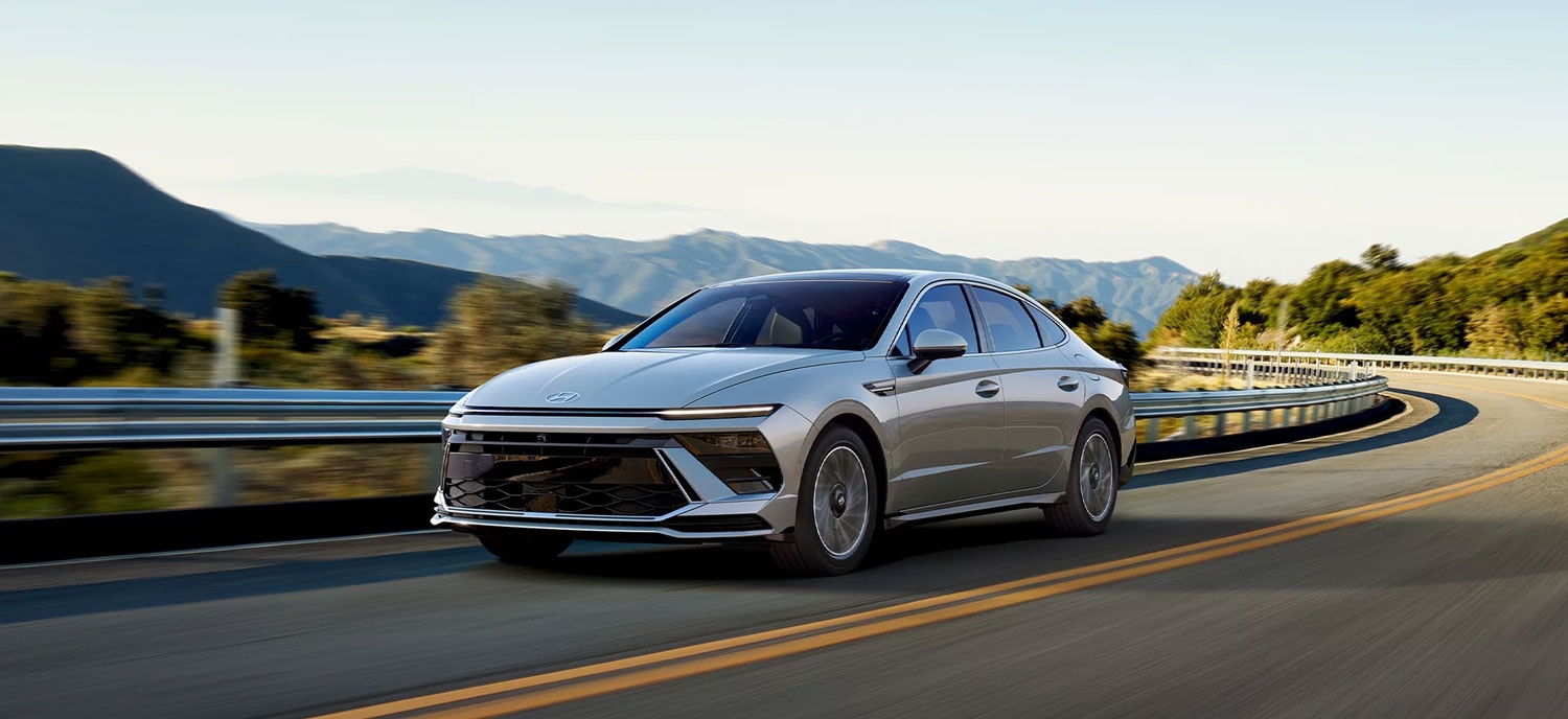 2025 Hyundai Sonata Hybrid