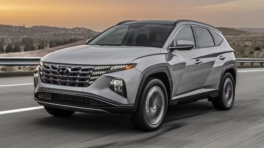 2022 Hyundai Tucson Hybrid driving