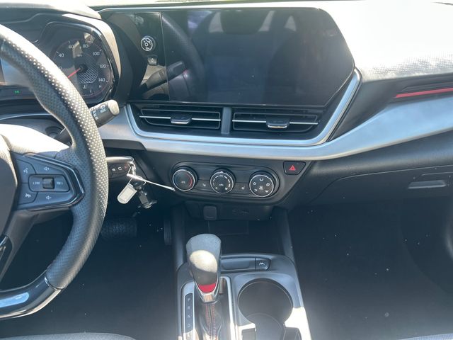 2024 Chevrolet Trax RS - Photo 19