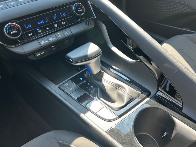 2025 Hyundai Elantra Blue - Photo 13