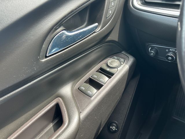 2020 Chevrolet Equinox LT - Photo 13