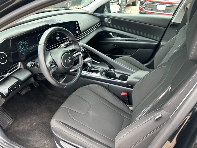 2021 Hyundai Elantra SEL - Photo 14