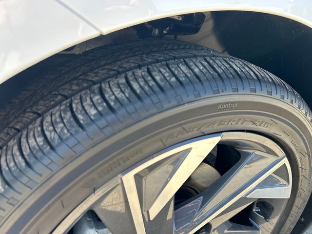 2025 Hyundai Elantra Blue - Photo 24