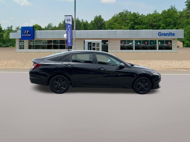 2021 Hyundai Elantra SEL - Photo 6