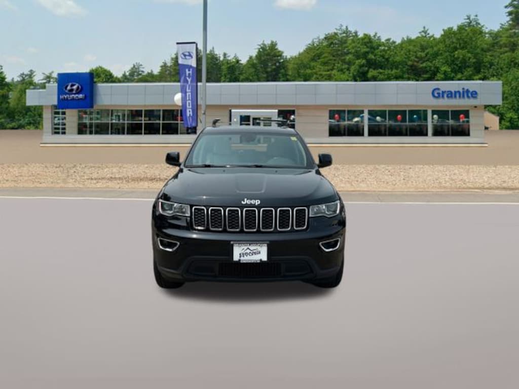 Used 2018 Jeep Grand Cherokee Laredo SUV