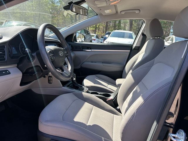 2020 Hyundai Elantra SE - Photo 14