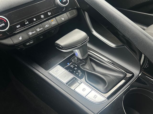 2021 Hyundai Elantra SEL - Photo 15