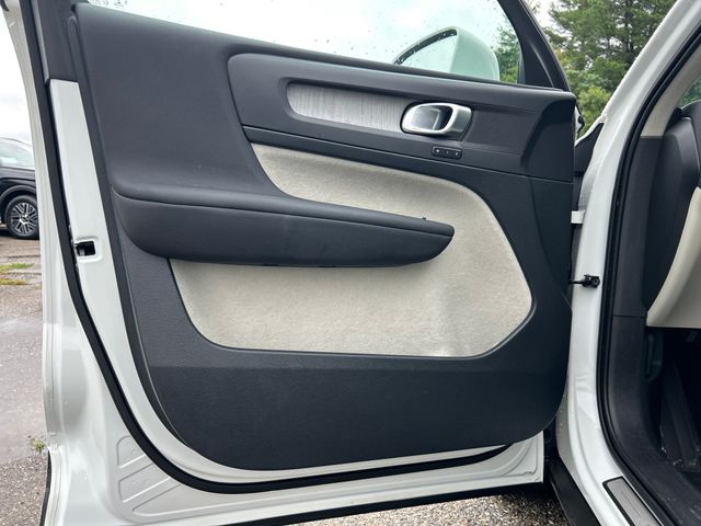 2021 Volvo XC40 Inscription - Photo 11
