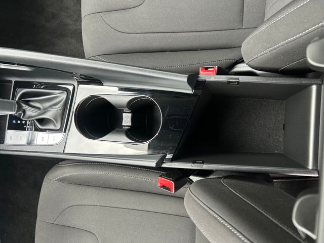 2021 Hyundai Elantra SEL - Photo 21