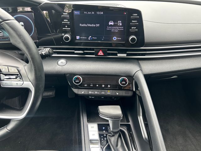 2021 Hyundai Elantra SEL - Photo 19