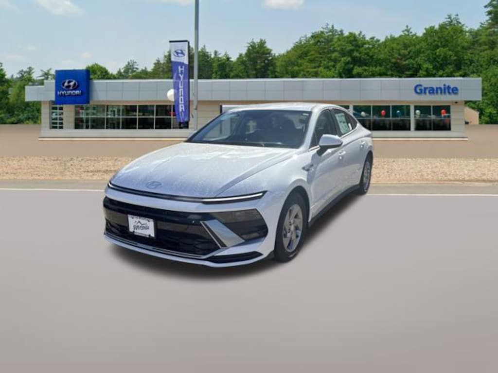 New 2026 Hyundai Sonata SE Sedan