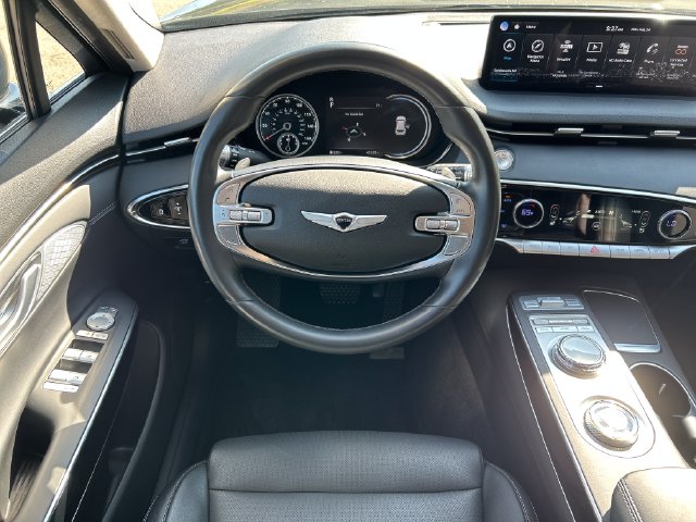2025 GENESIS GV70 Standard - Photo 17