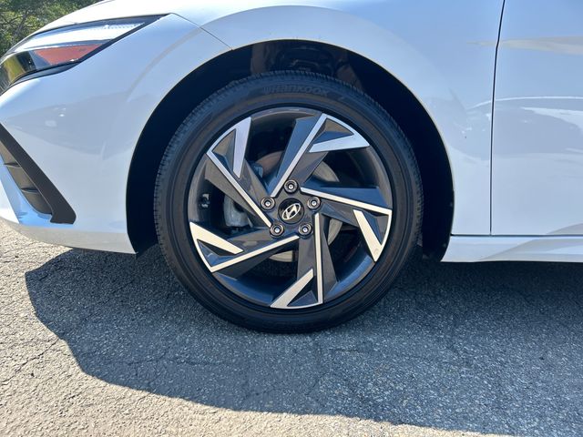 2025 Hyundai Elantra Blue - Photo 10