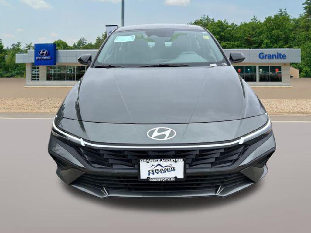 New 2026 Hyundai Elantra SEL Sport Sedan