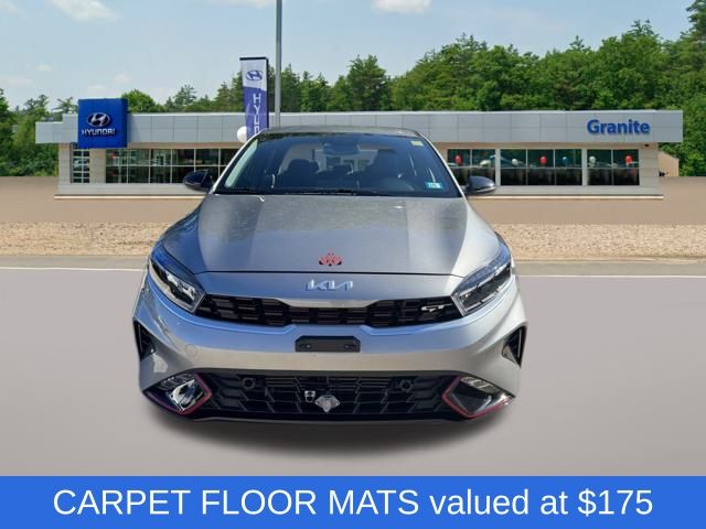 2023 Kia Forte GT photo 3