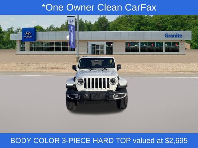 2022 Jeep Wrangler Unlimited Sahara photo 3