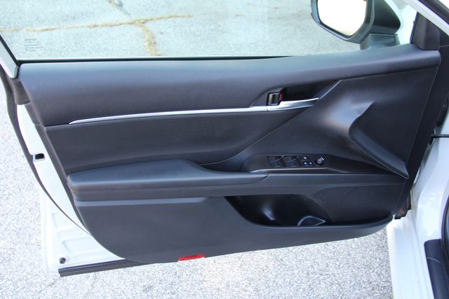 2024 Toyota Camry LE - Photo 12