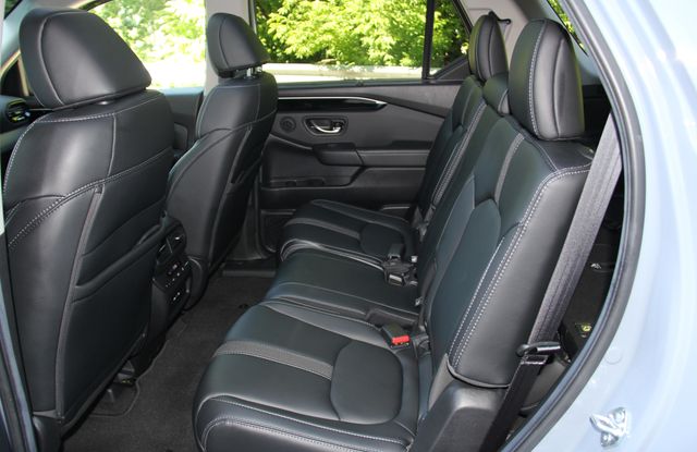 2025 Honda Pilot Touring - Photo 34