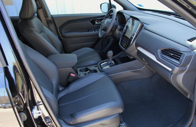 2025 Subaru Forester Limited - Photo 37