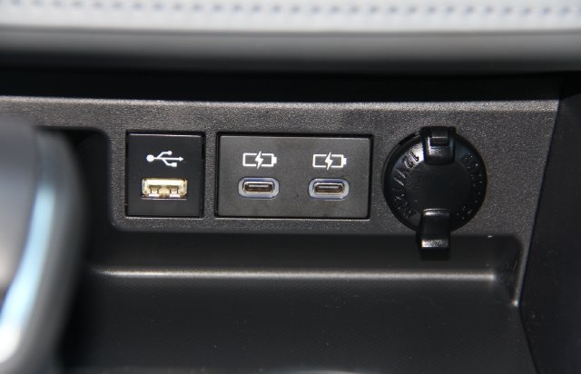 2022 Toyota Highlander XLE - Photo 30