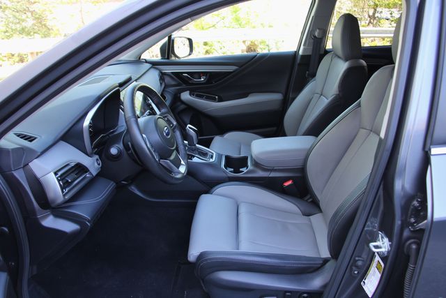 2025 Subaru Outback Limited - Photo 18