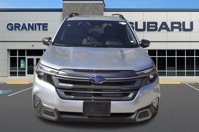 2025 Subaru Forester Limited photo 2