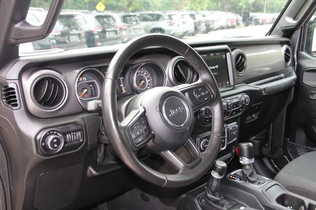 2021 Jeep Gladiator Sport S - Photo 21