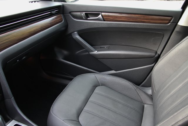 2020 Volkswagen Passat SEL - Photo 30