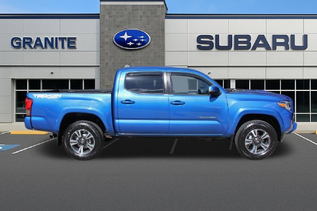 2017 Toyota Tacoma TRD Sport - Photo 11