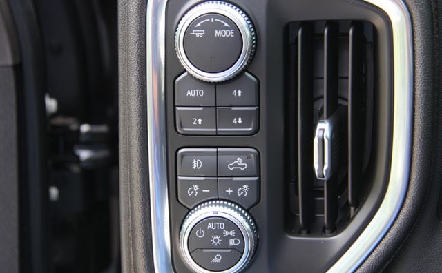 2023 GMC Sierra 2500HD AT4 - Photo 31