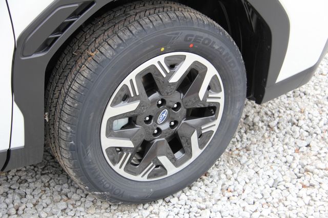 2026 Subaru Forester Base - Photo 11