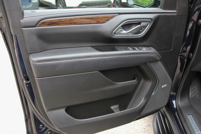 2023 Chevrolet Suburban Premier - Photo 17