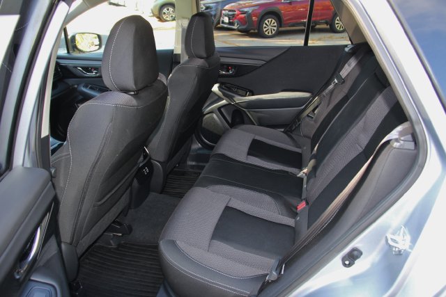 2024 Subaru Outback Premium - Photo 32