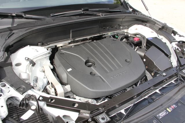 2023 Volvo XC60 Plus - Photo 11