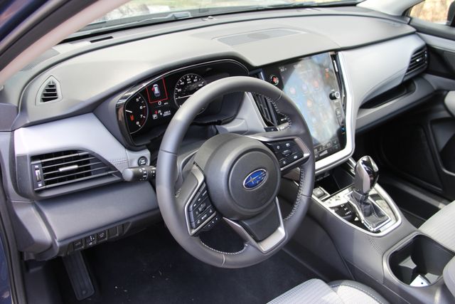 2025 Subaru Outback Premium - Photo 19