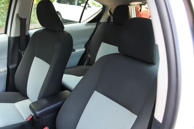 2013 Toyota Prius c Two - Photo 16