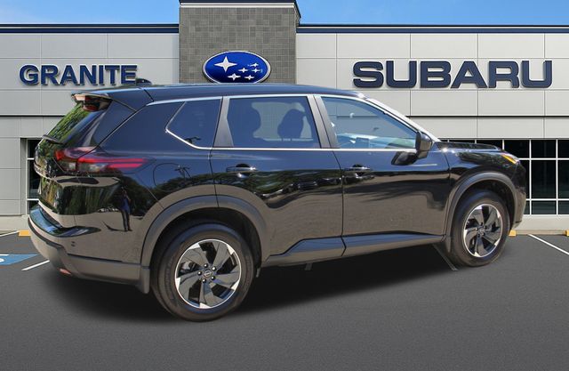 2025 Nissan Rogue SV - Photo 11