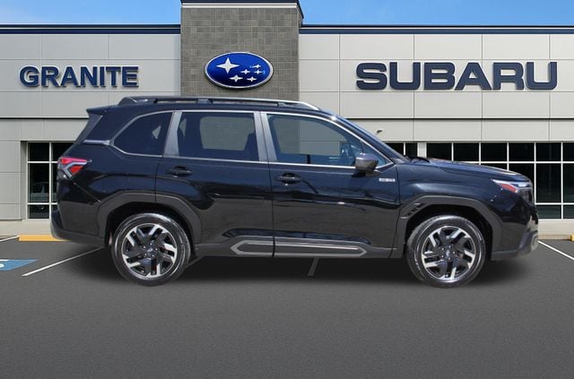 2025 Subaru Forester Limited - Photo 7