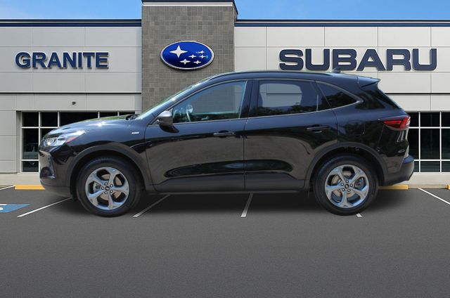 2025 Ford Escape ST-Line - Photo 7