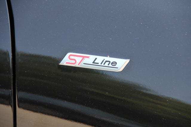 2025 Ford Escape ST-Line - Photo 16
