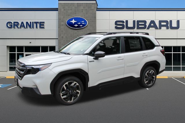 2025 Subaru Forester Premium photo 3