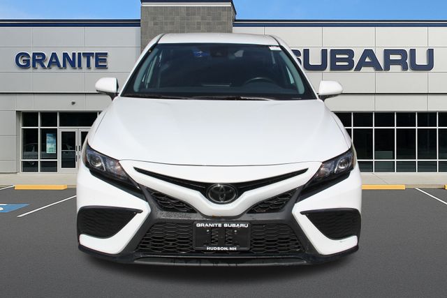 2023 Toyota Camry SE photo 3