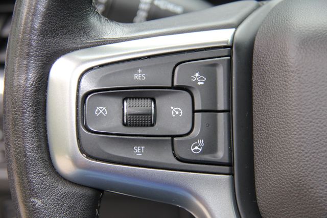 2023 Chevrolet Suburban Premier - Photo 24