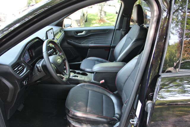 2025 Ford Escape ST-Line - Photo 19