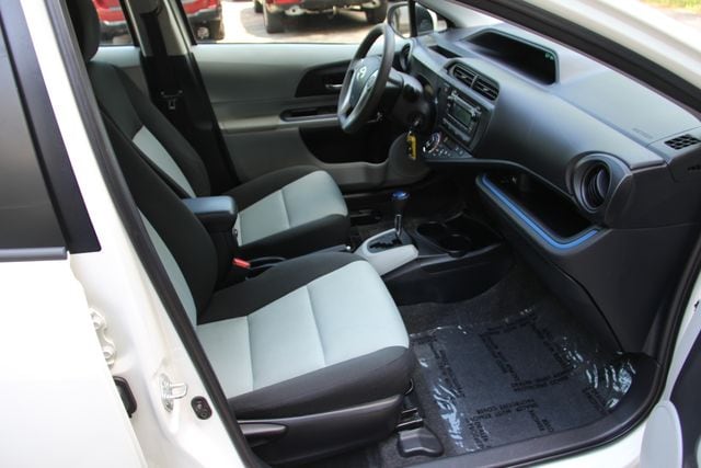 2013 Toyota Prius c Two - Photo 30