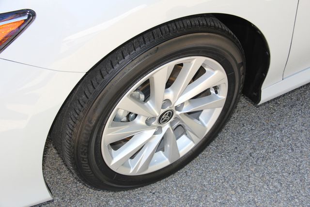 2024 Toyota Camry LE - Photo 11