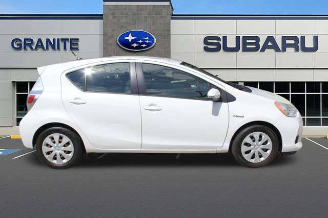 2013 Toyota Prius c Two - Photo 12