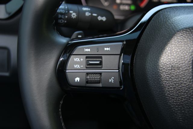 2025 Honda Pilot Touring - Photo 23