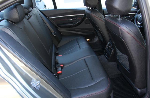 2018 BMW 3 Series 330i - Photo 38
