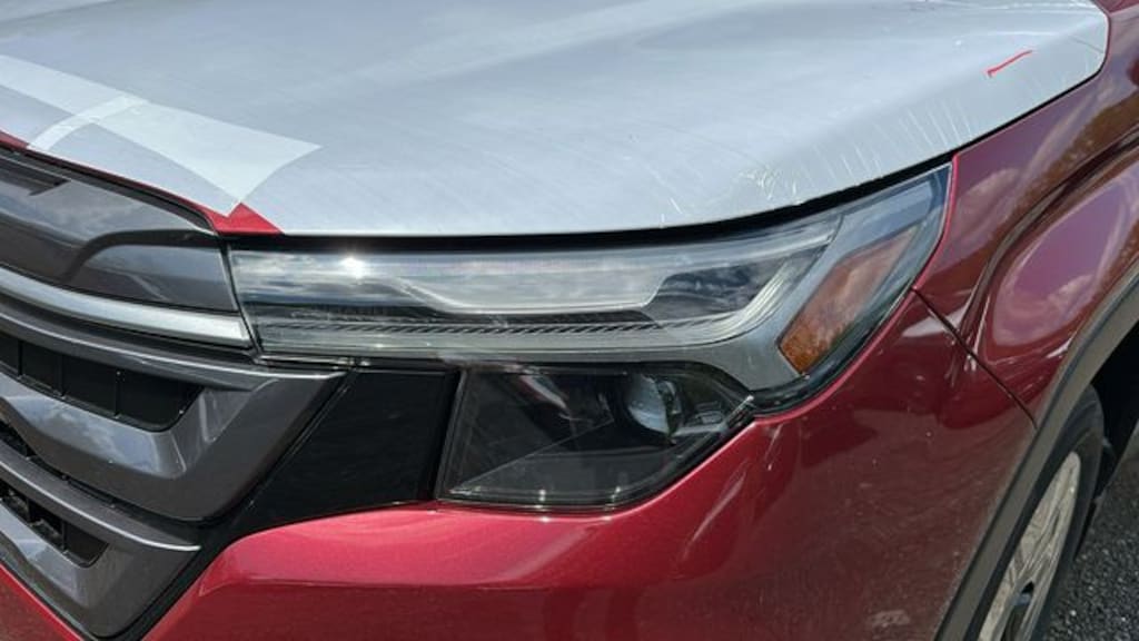 New 2025 Subaru Forester Hybrid Limited SUV